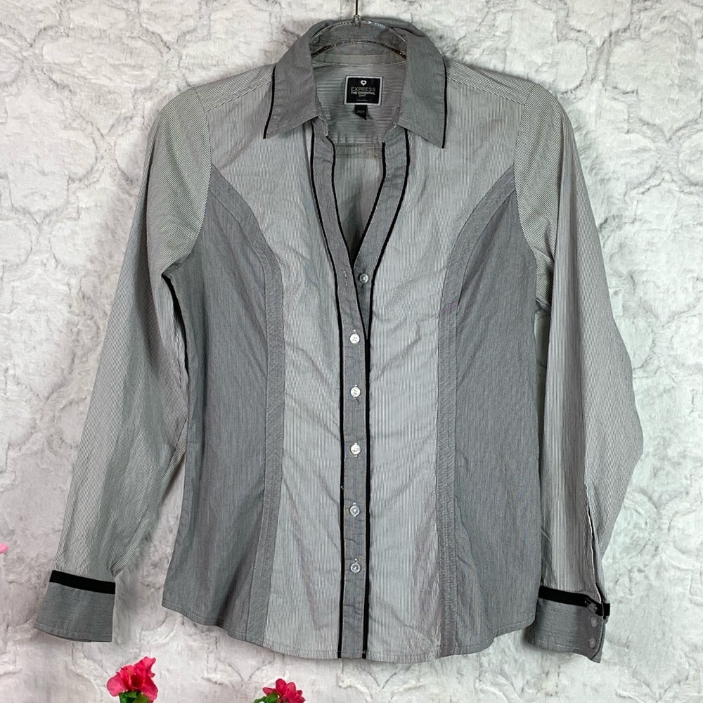 Express The Essential Button Down - image 3